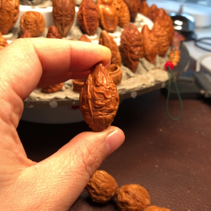 子***龙橄榄核吊坠橄榄核雕刻的单子