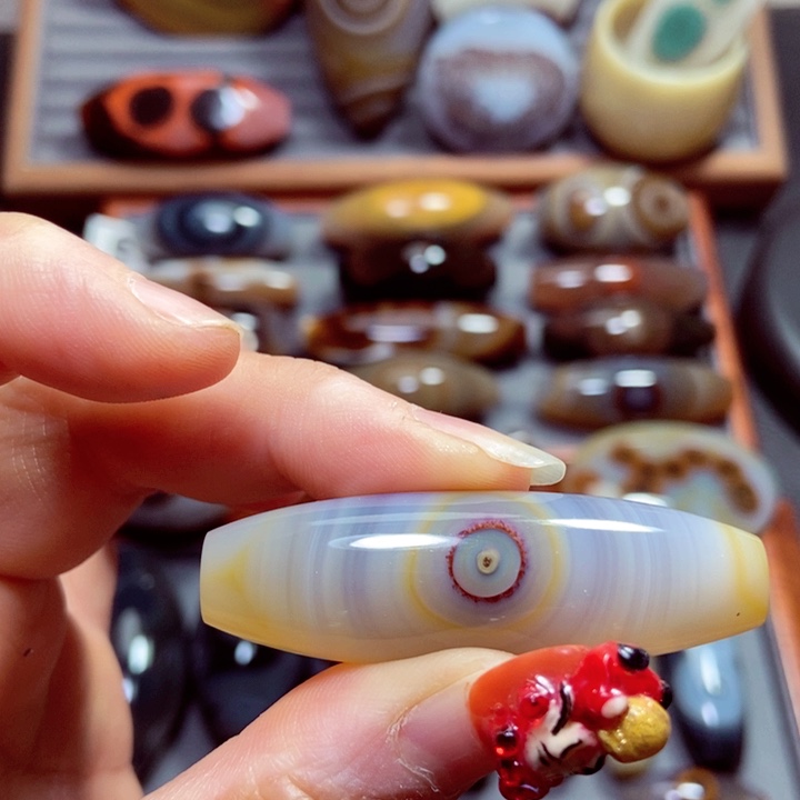 未镶嵌玛瑙/玉髓珠宝奇石龙*