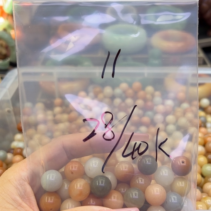 未镶嵌手镯石英岩玉