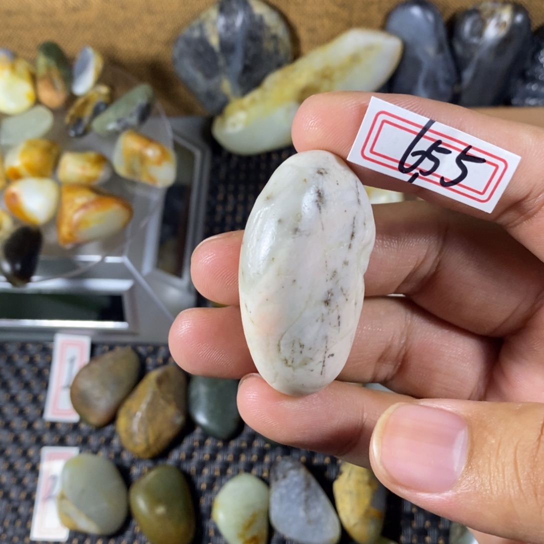 和田玉（糖玉）未镶嵌挂件