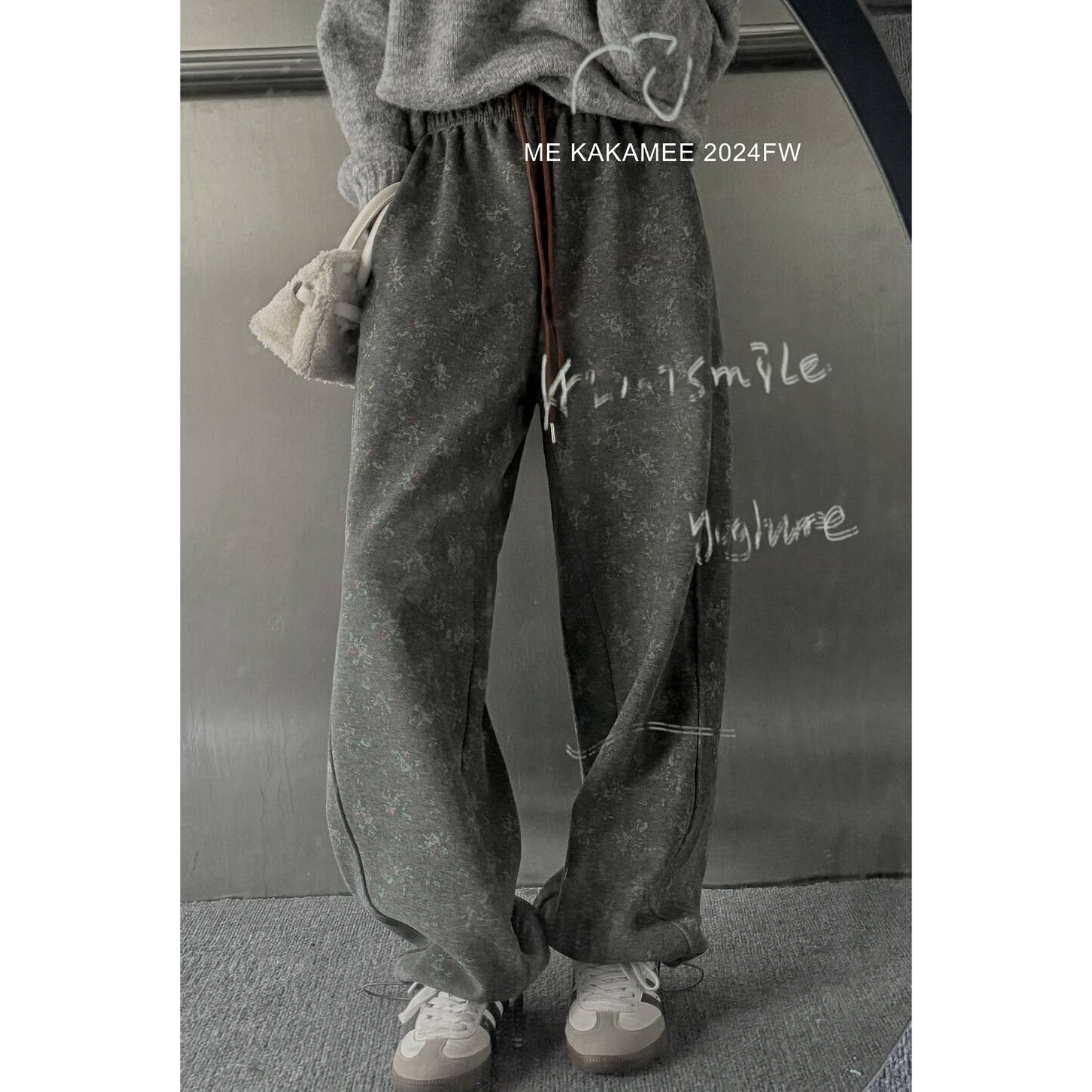 2025早春【秘密花园】韩国东大门加绒 清新小碎花阔腿裤（束脚两穿）