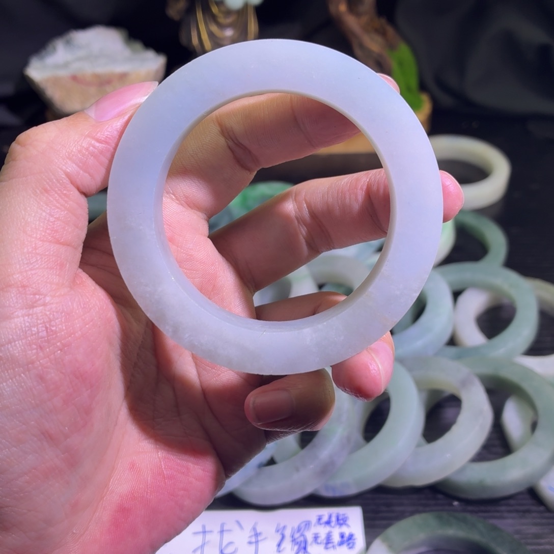 定制翡翠未镶嵌天然翡翠A货毛胚手镯定制