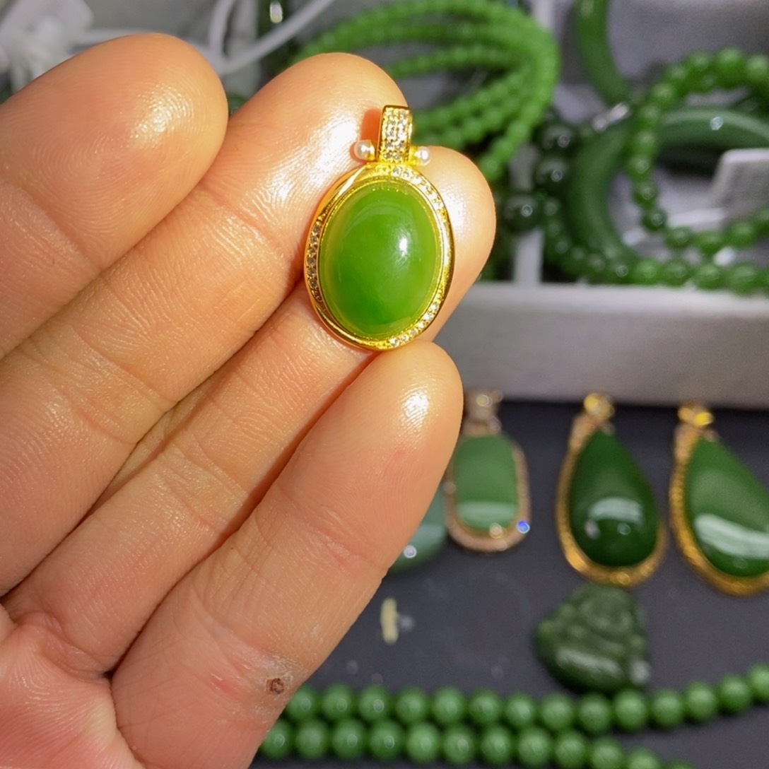 和田玉（碧玉）颈饰银S925镶嵌