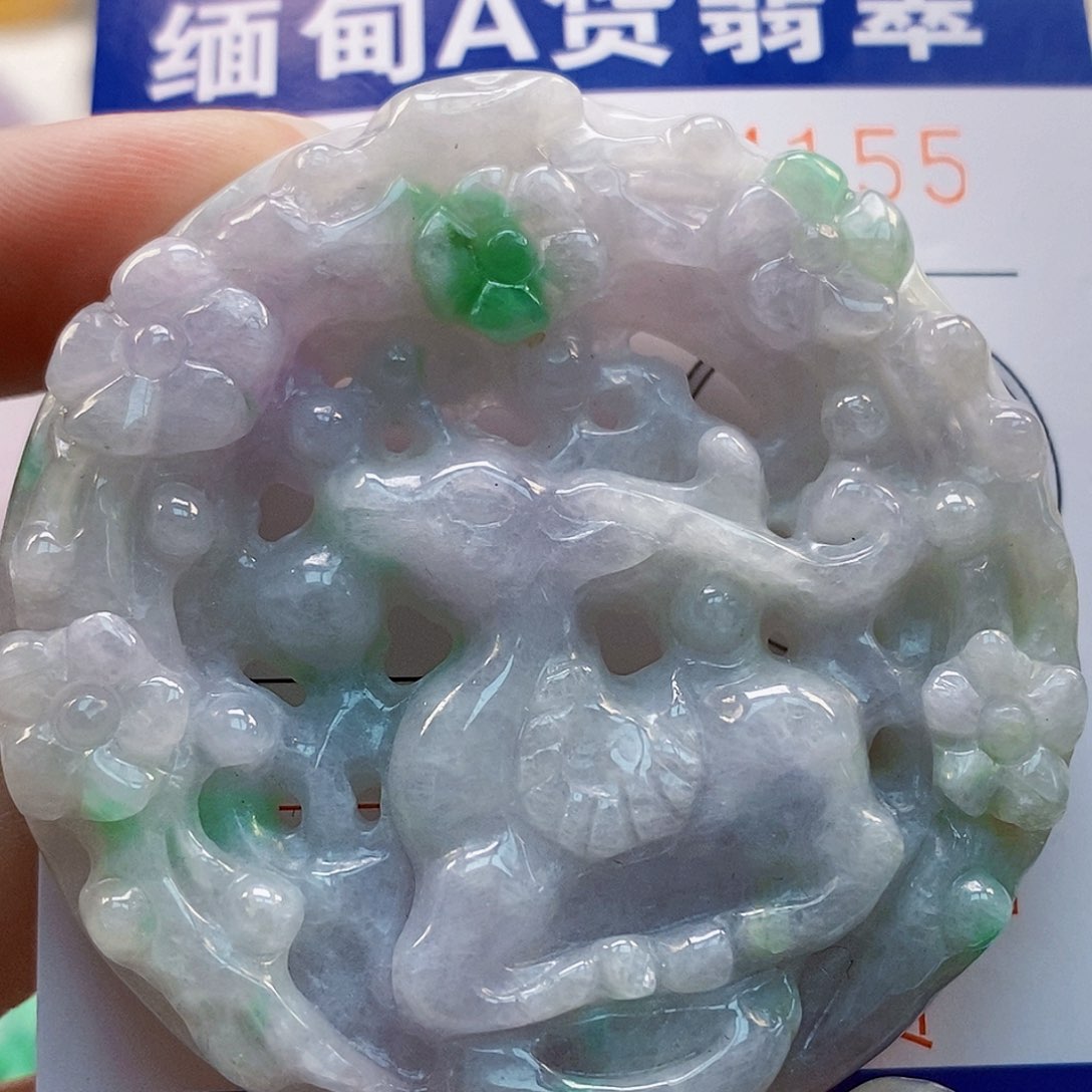 吊坠(不含链)未镶嵌翡翠