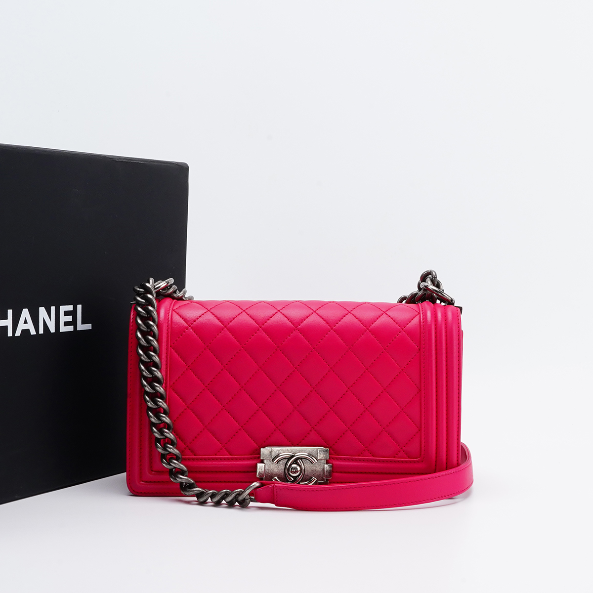 95新 Chanel/香奈儿 leboy中号/BG23008255