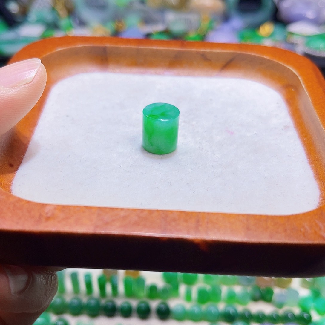 翡翠散珠天然缅甸翡翠珠子