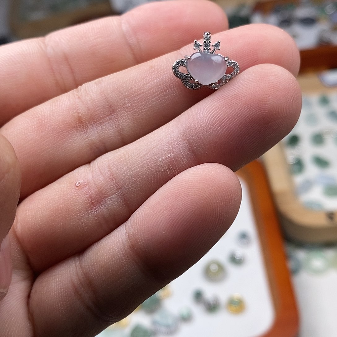 翡翠颈饰未镶嵌镶嵌爱心吊坠