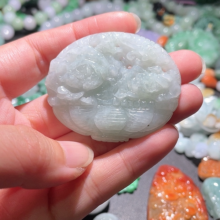 颈饰未镶嵌翡翠天