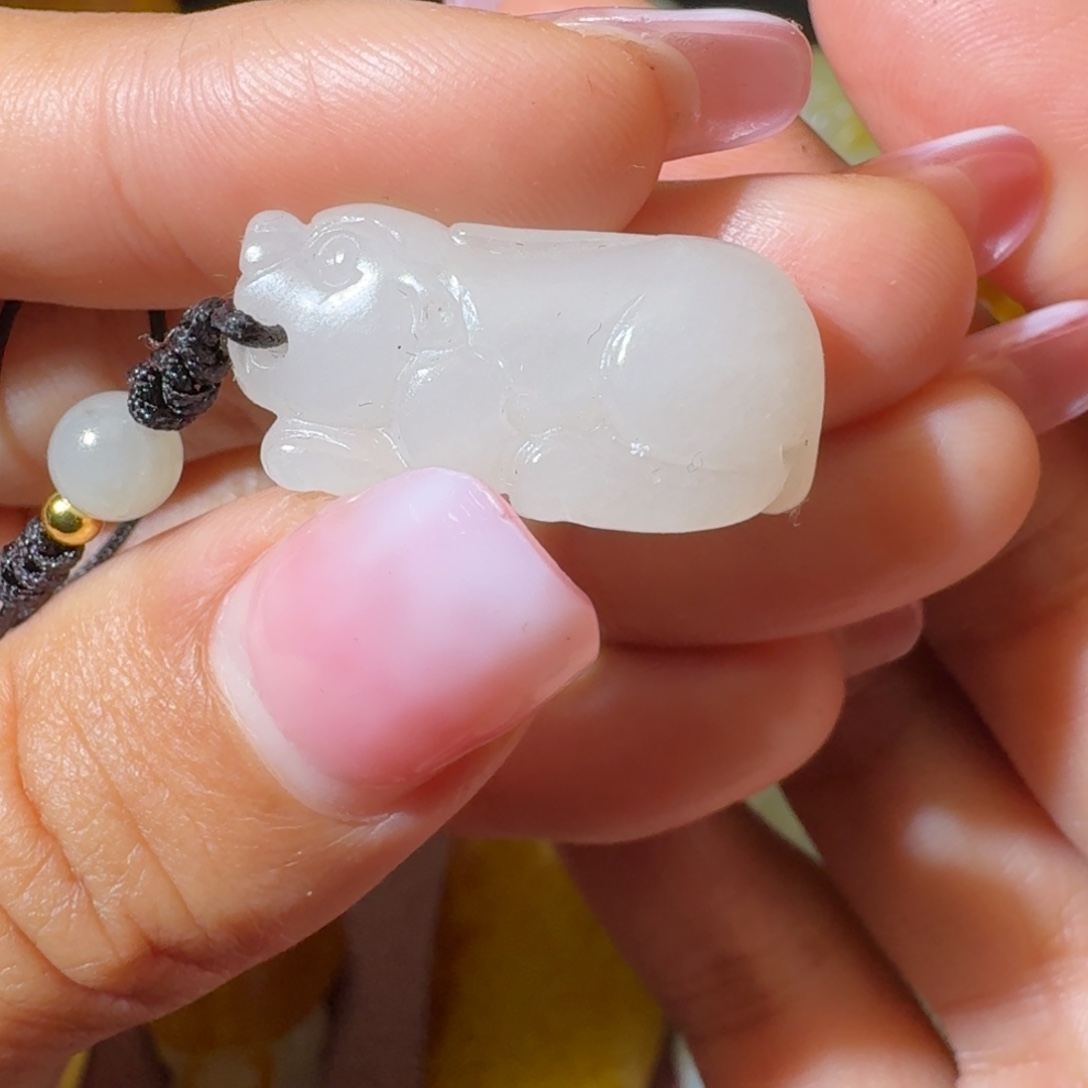 和田玉未镶嵌车挂