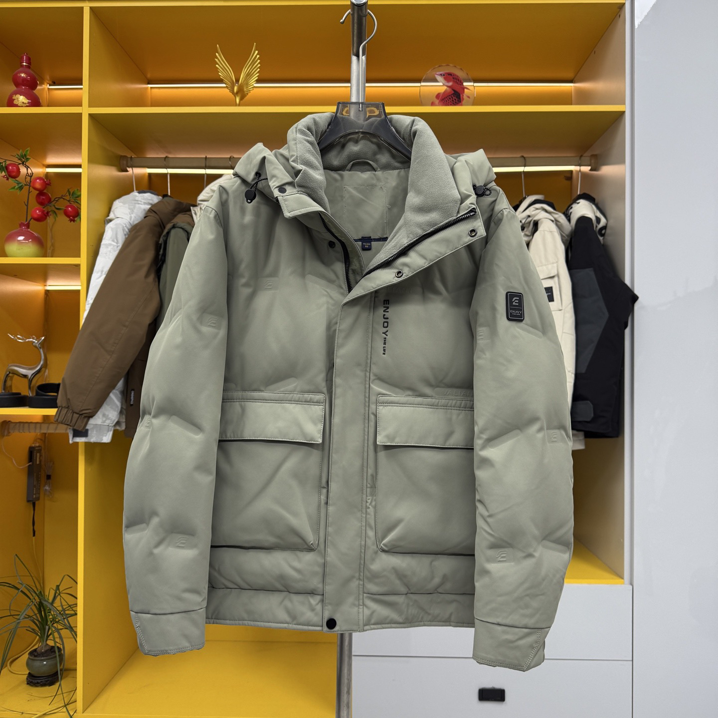 W948男士冬季连帽羽绒服保暖版型舒适日常户外百搭保暖外套