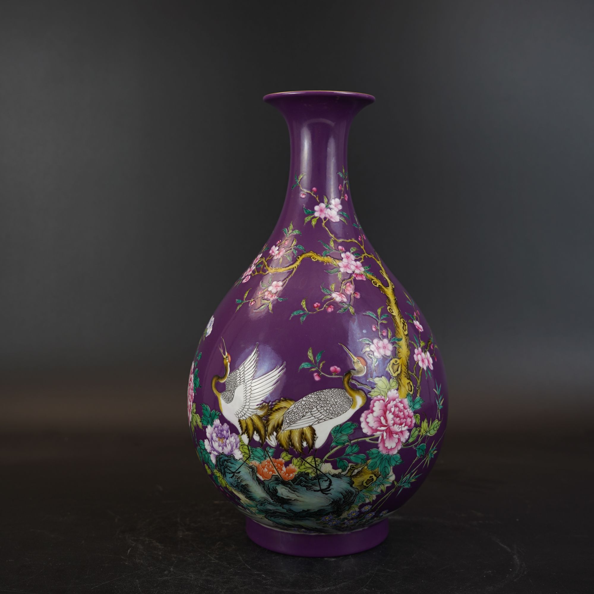 古董/瓷器/收藏/清-雍正-紫釉粉彩仙鹤牡丹纹玉壶春瓶/0100