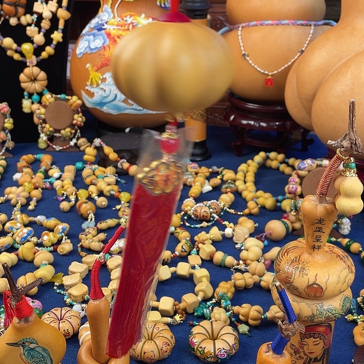 蝴***结大叶紫檀（黑酸枝木类）