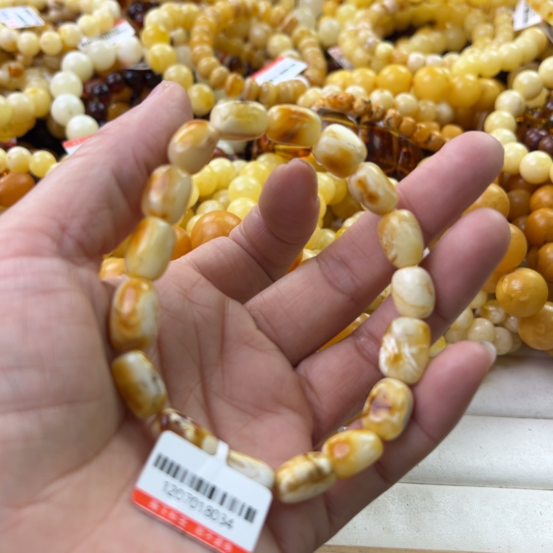 琥珀珠宝奇石未镶嵌