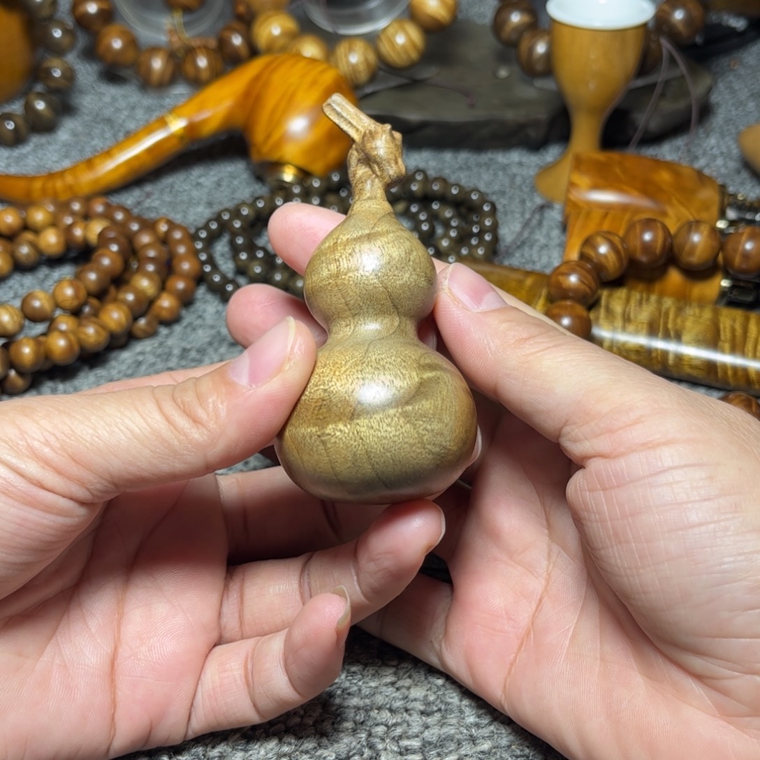 金丝楠乌金葫芦手把