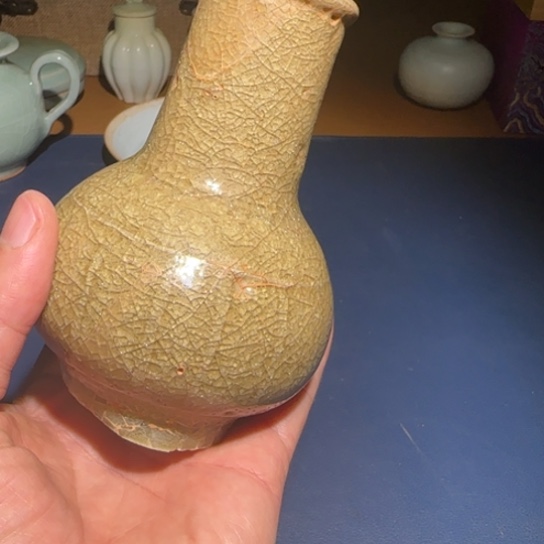 摆件多*漂亮的小瓷瓶