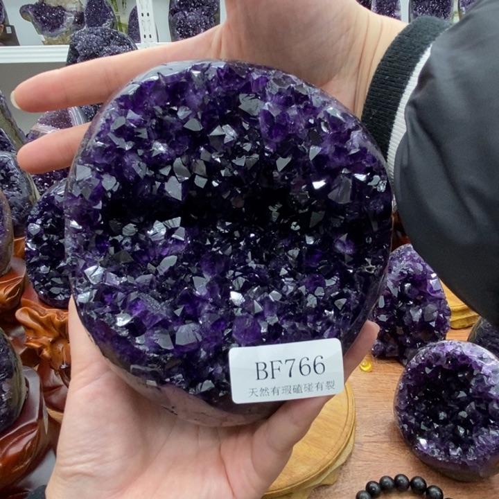 紫晶大型摆件（非配饰）未镶嵌