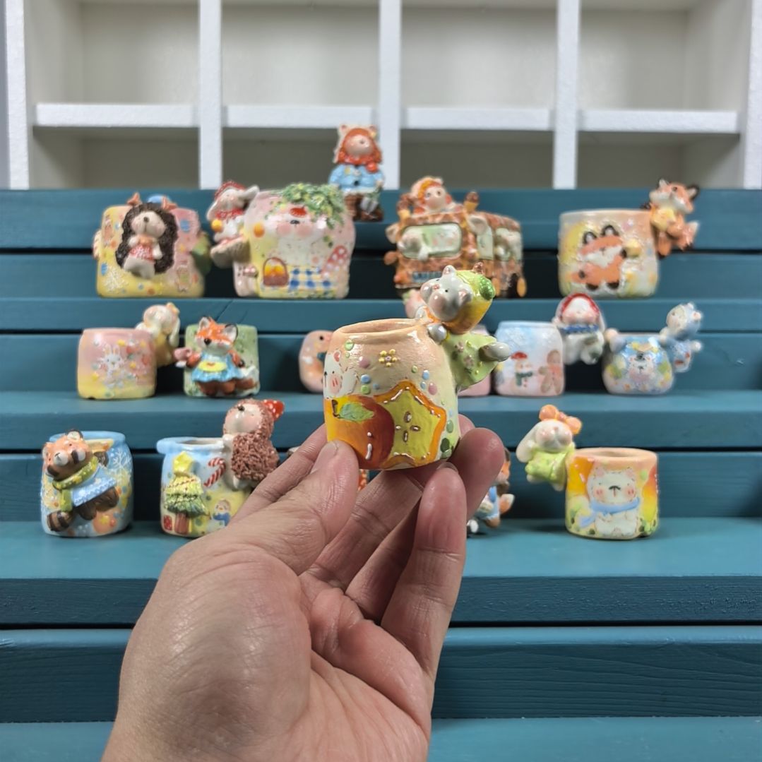 狐***恼绿裙子 小猫 手绘多肉花盆