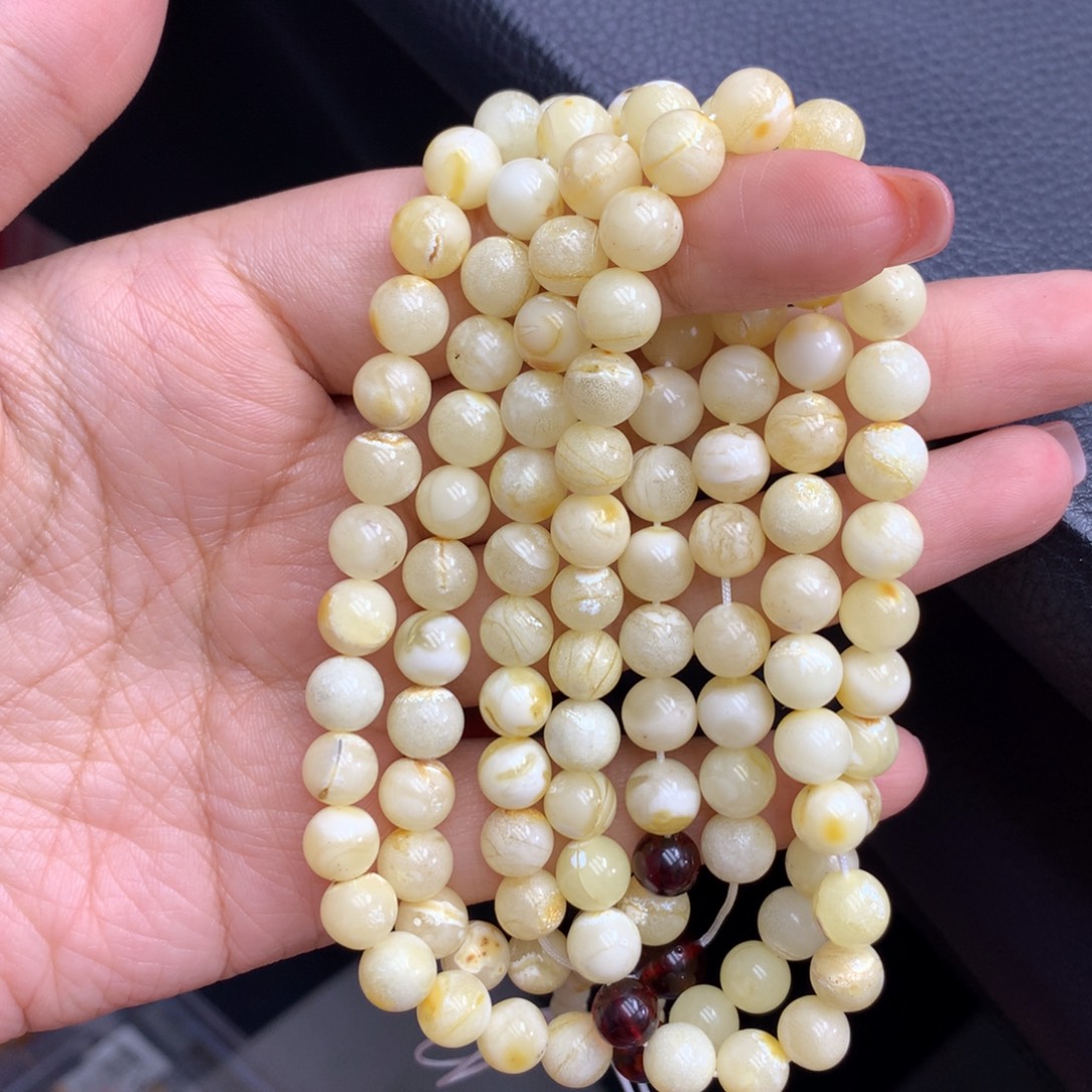 琥珀未镶嵌珠宝奇石7.7m