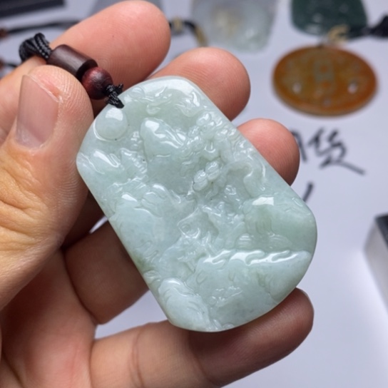 翡翠未镶嵌颈饰翡翠