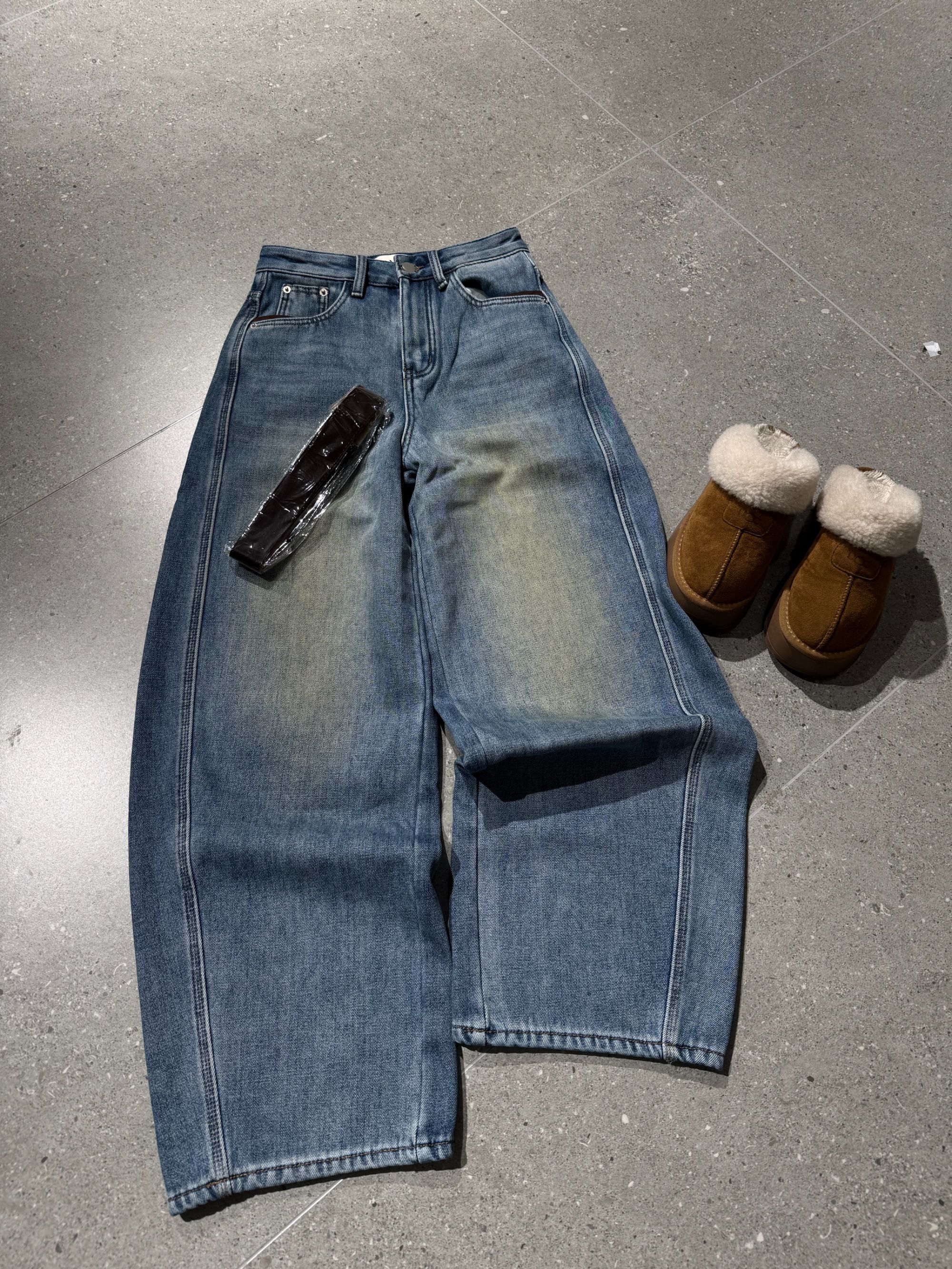 冬季加绒牛仔弯刀裤休闲百搭宽松