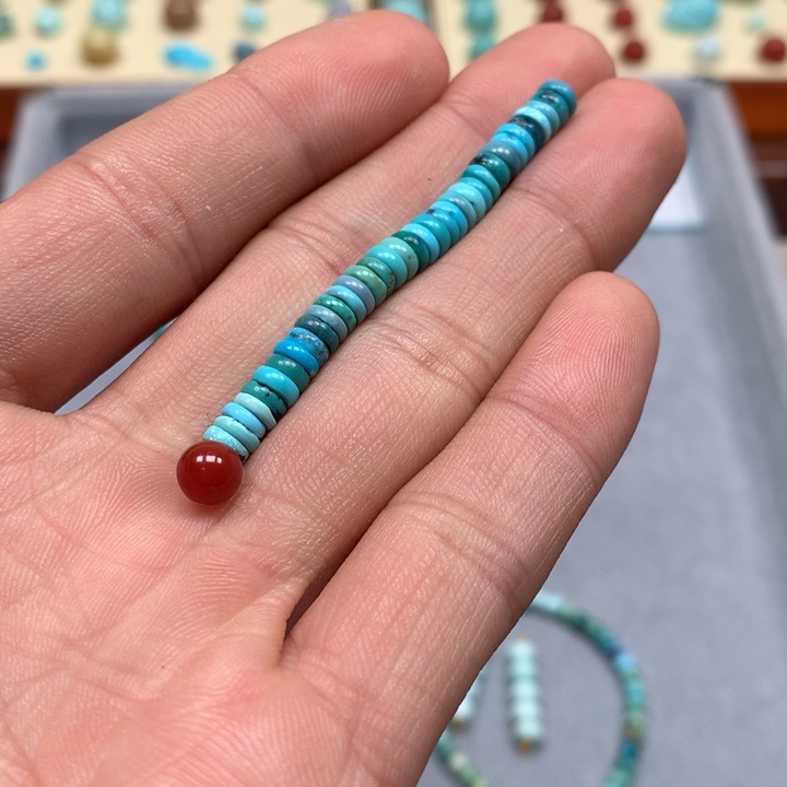 南红玛瑙配饰未镶嵌