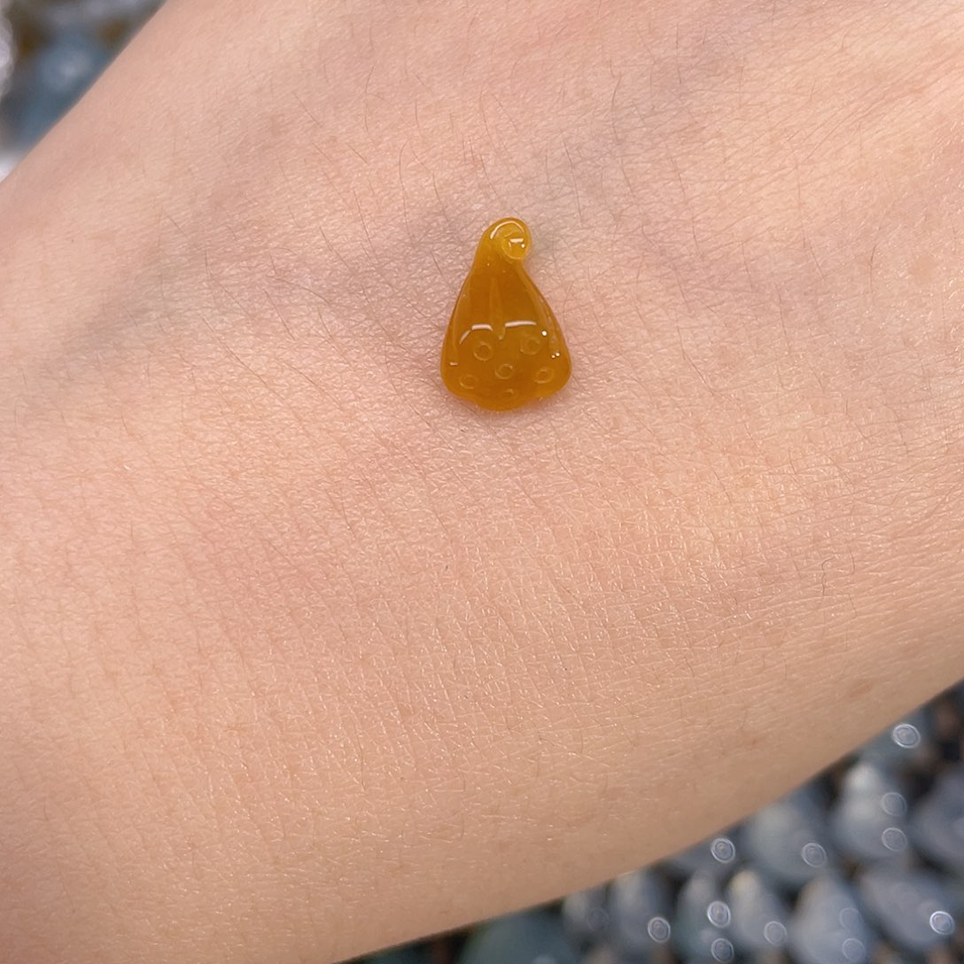 翡翠未镶嵌颈饰天然缅甸A货翡翠