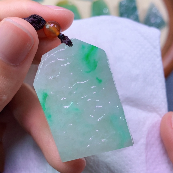 翡翠未镶嵌吊坠(不含链) 8548