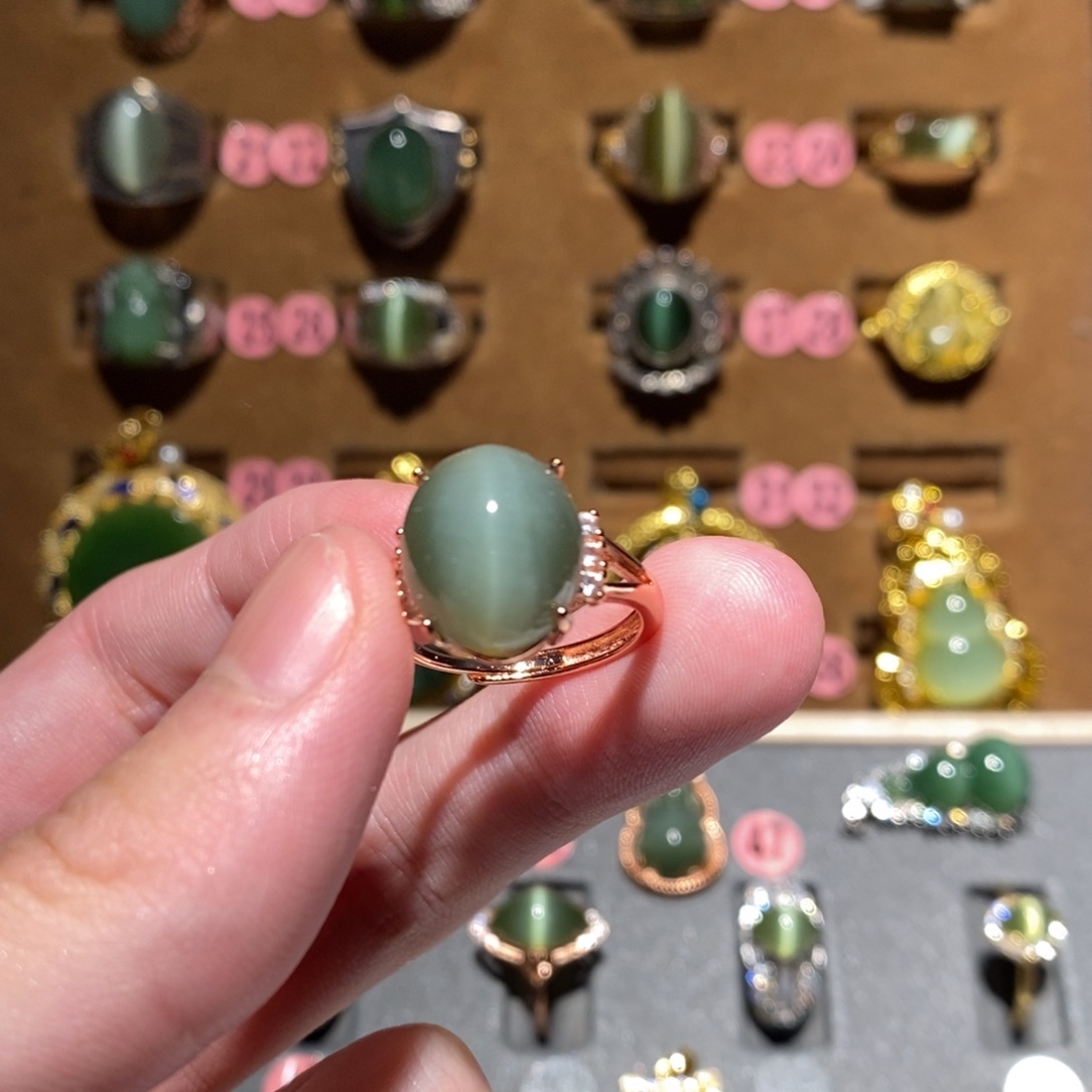 和田玉未镶嵌戒指