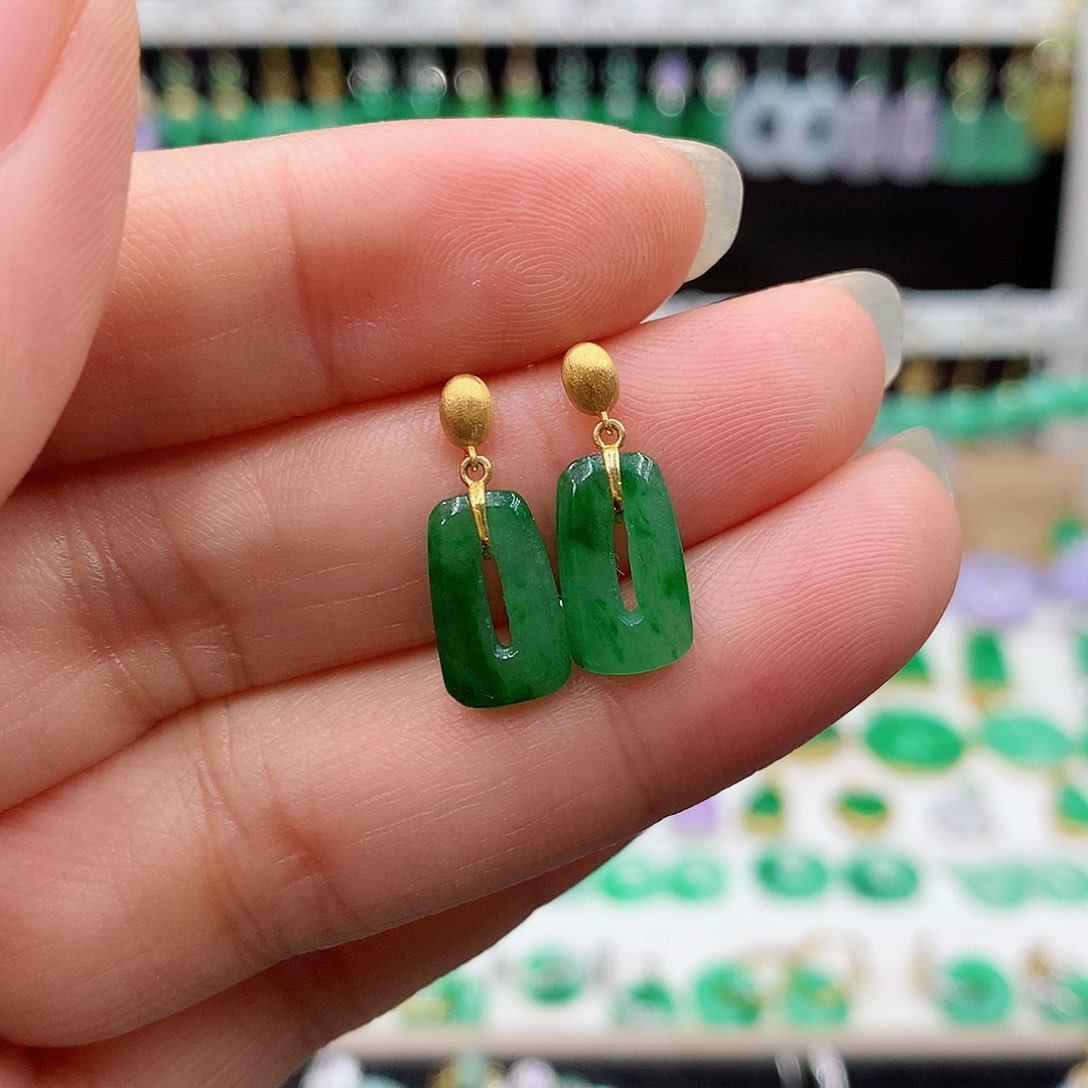 翡翠耳饰18K金镶嵌的