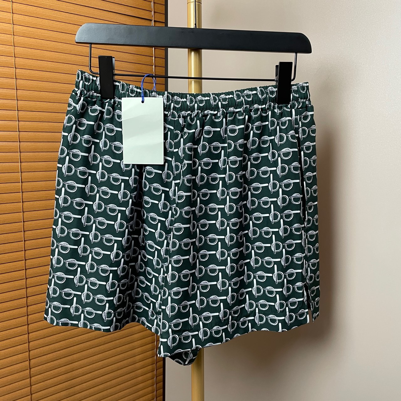 全新未使用 BURBERRY/博柏利 满印图案短裤 36码/全新/fg203684