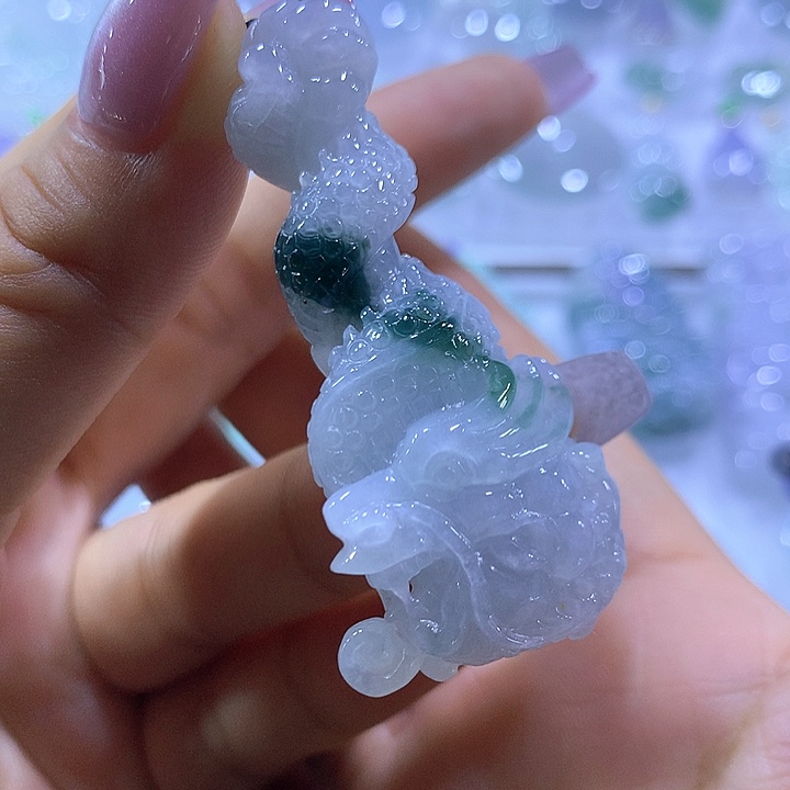 翡翠未镶嵌颈饰天然翡翠A货吊坠