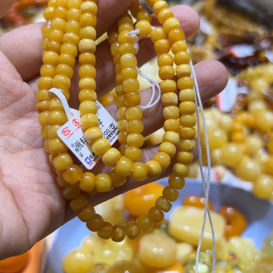 琥珀珠宝奇石未镶嵌