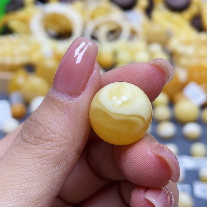 琥珀珠宝奇石未镶嵌单珠尺寸17mm瑕疵.福利款
