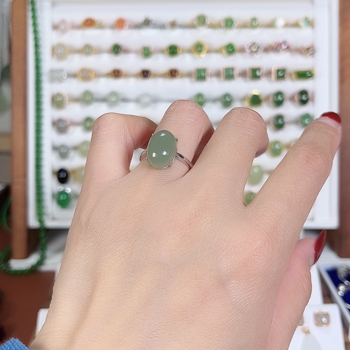 和田玉戒指银S925镀金镶嵌