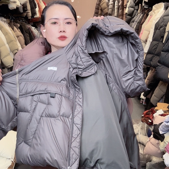 艾雨衣尚羽绒外套