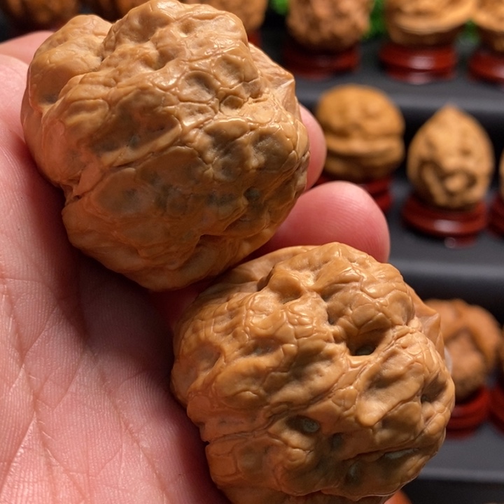 浮***鹤文玩核桃吊坠金蟾疙瘩包46