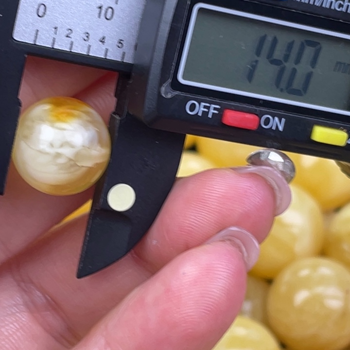 蜜蜡未镶嵌裸石1091