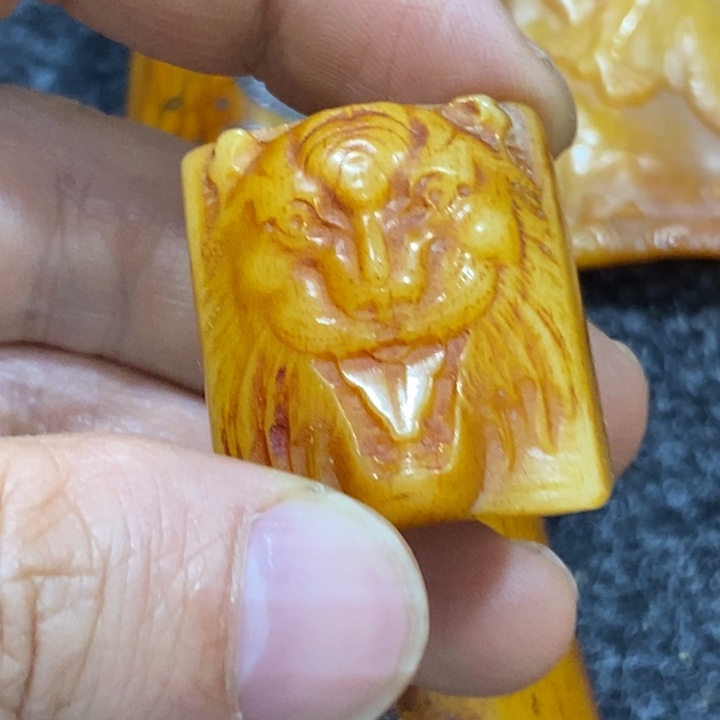 滴血莲花菩提吊坠