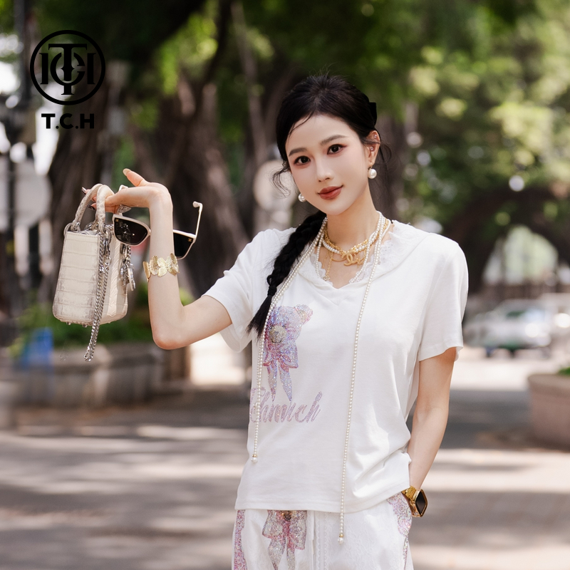 TCH烫钻工艺时尚淑女百搭新潮流短袖T恤女T75B10E5051轻奢tch
