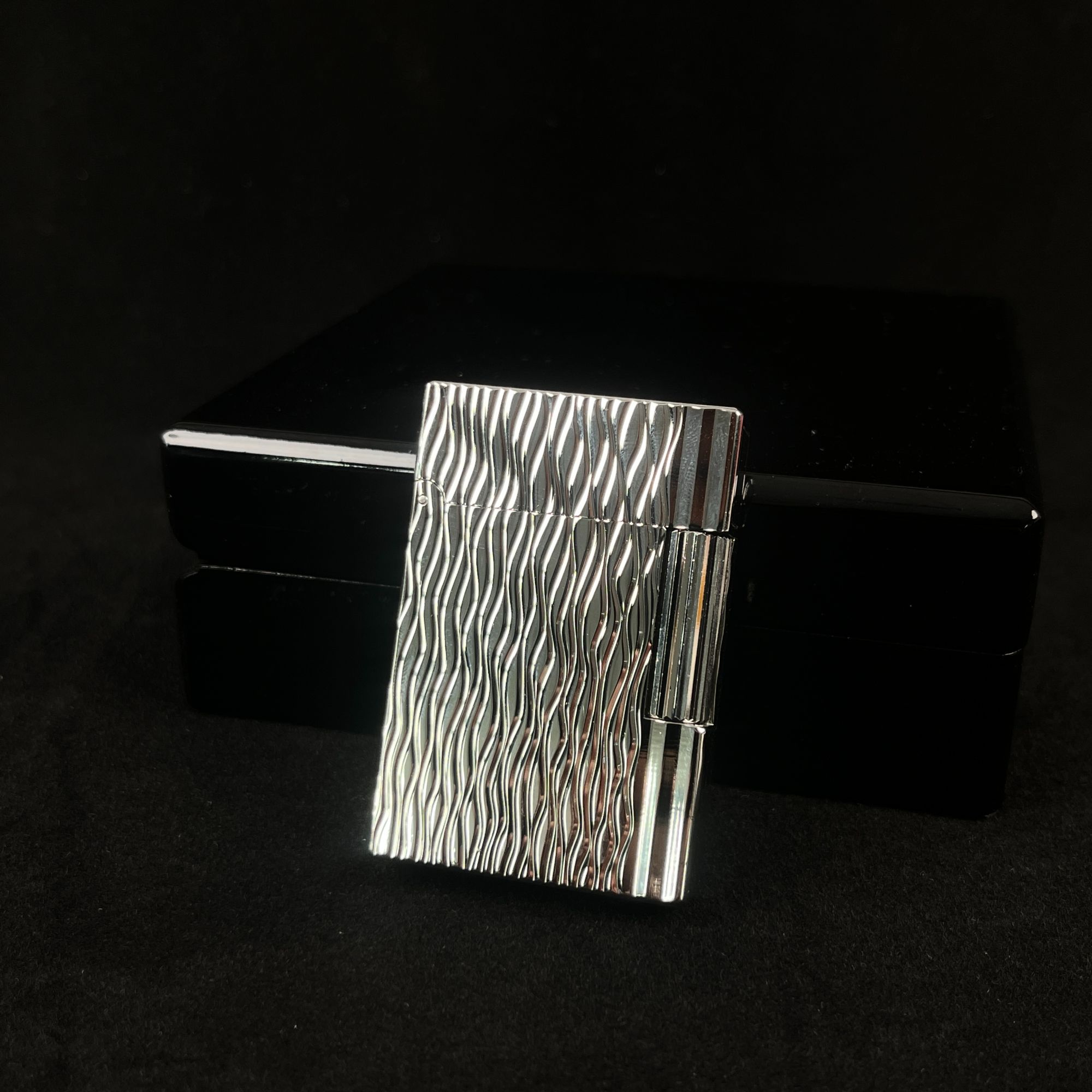 calories卡路短款水波纹盖茨比朗声商务轻奢充气侧滑朗声打火机