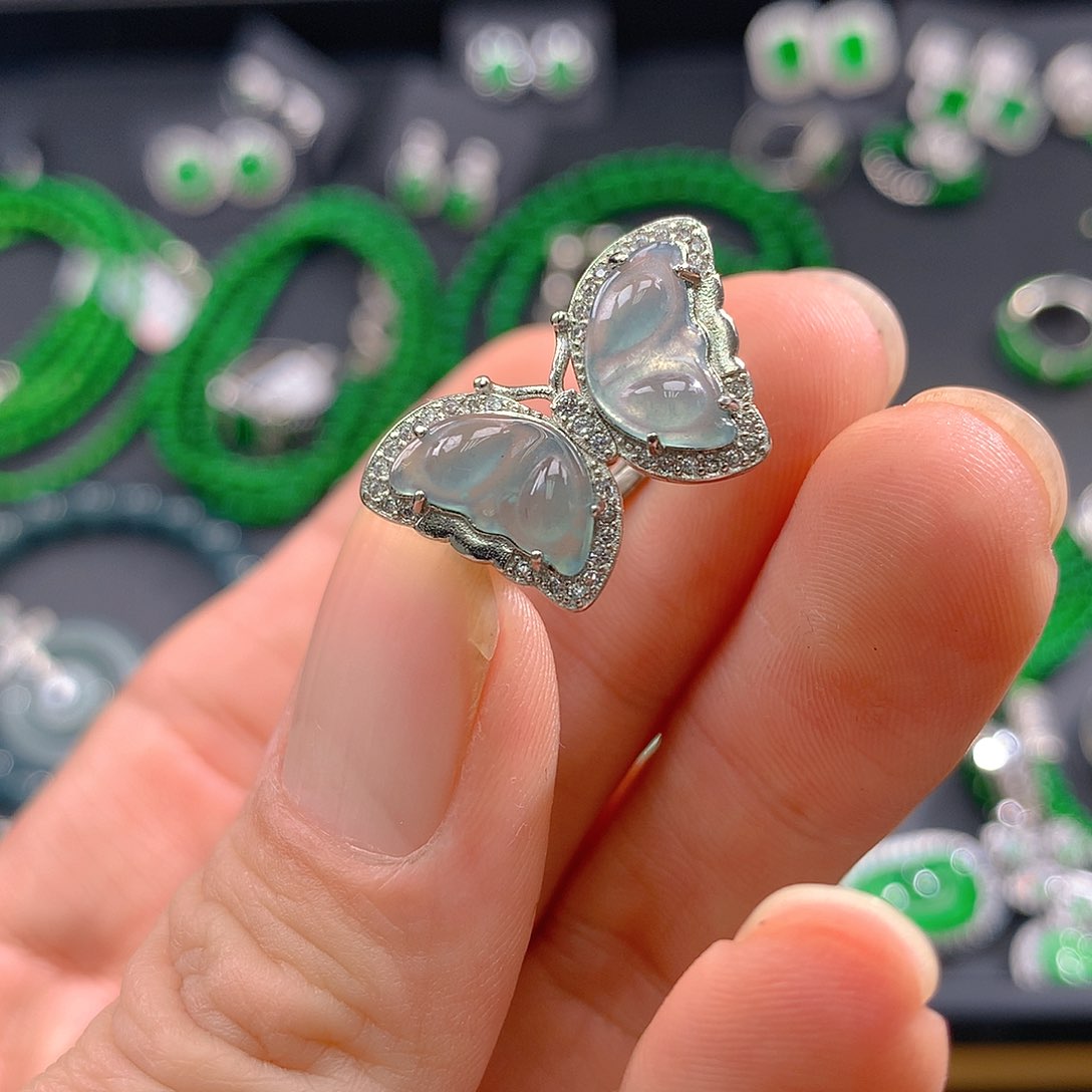 翡翠手链未镶嵌翡翠