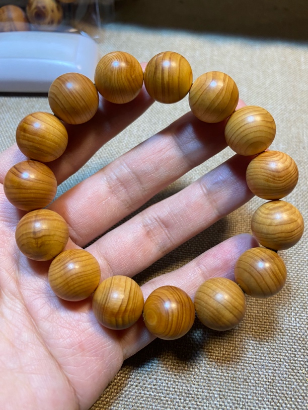 太行崖柏1.5mm红油单圈手串