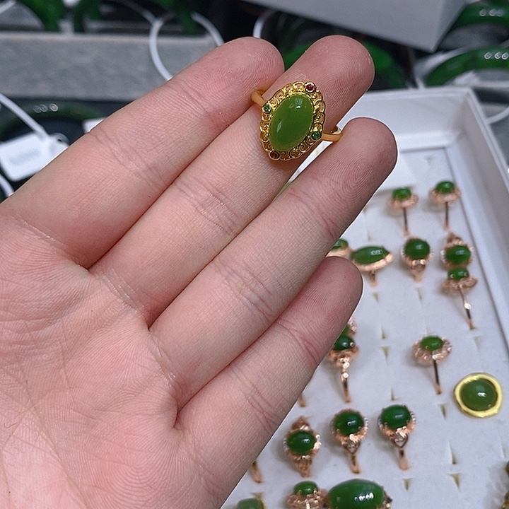 和田玉（碧玉）未镶嵌戒指