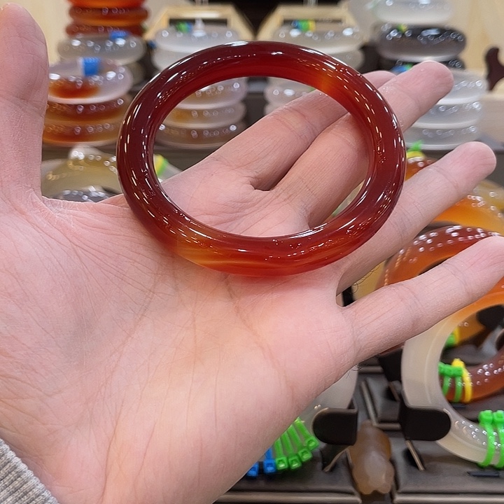 玛瑙/玉髓未镶嵌手镯