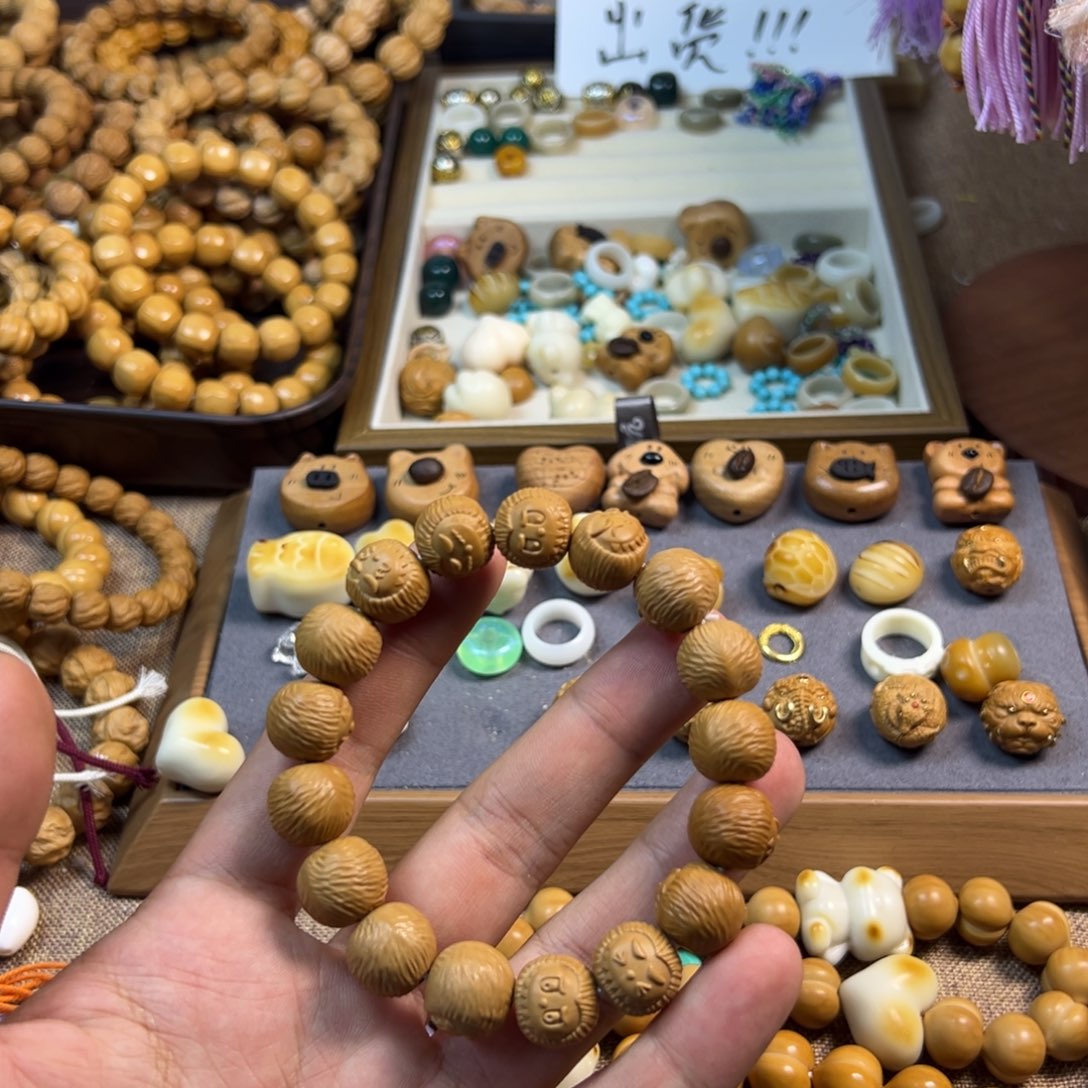 大***狼猴头核桃手串拉布布