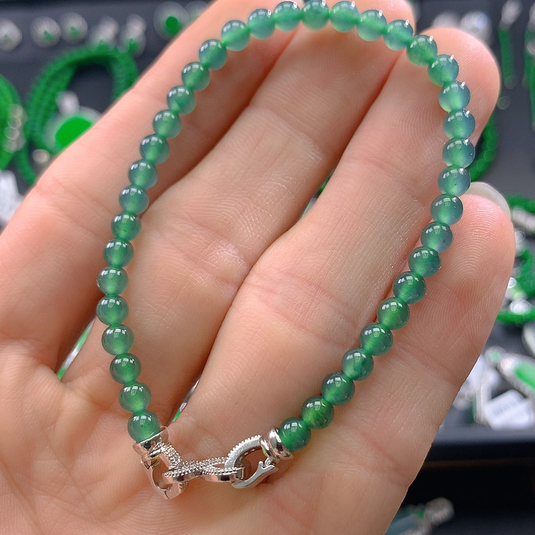 翡翠手链未镶嵌翡翠4.5