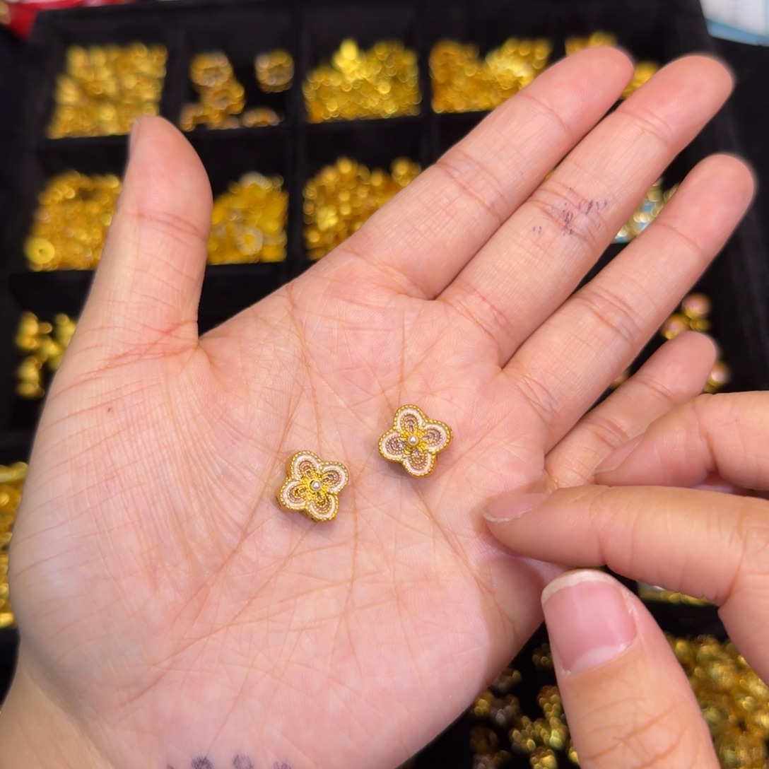 铜合金紫色穿孔2个