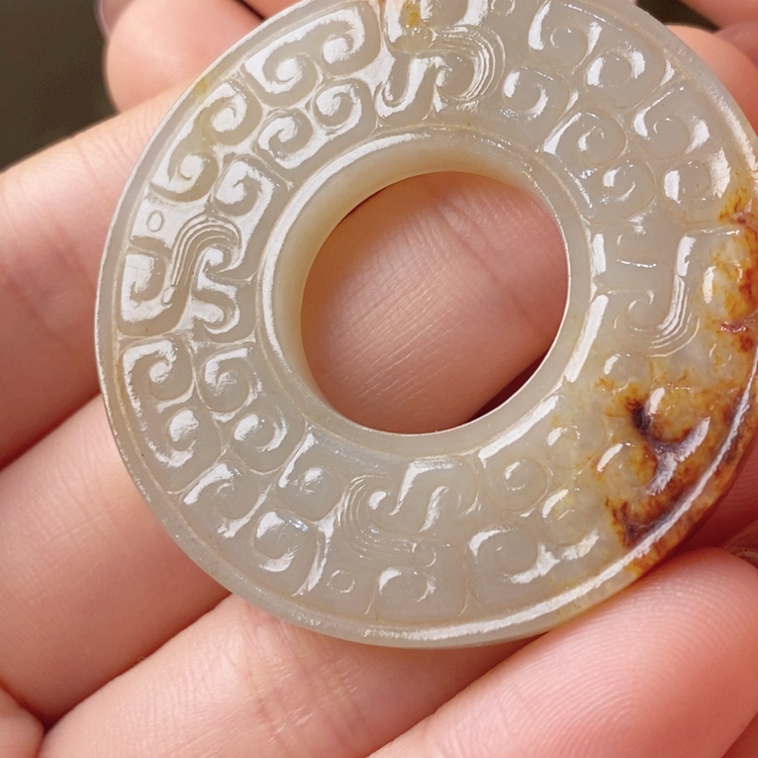 和田玉颈饰未镶嵌好**力