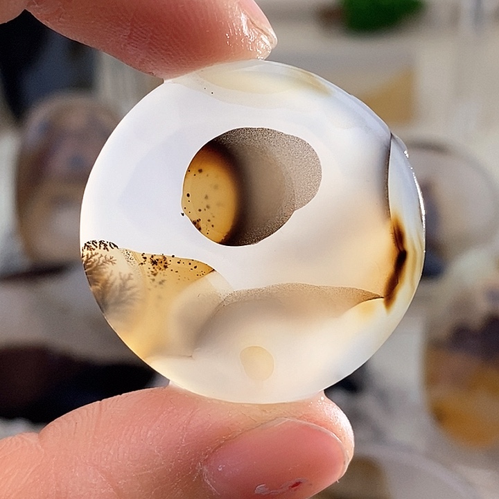 玛瑙/玉髓颈饰未镶嵌