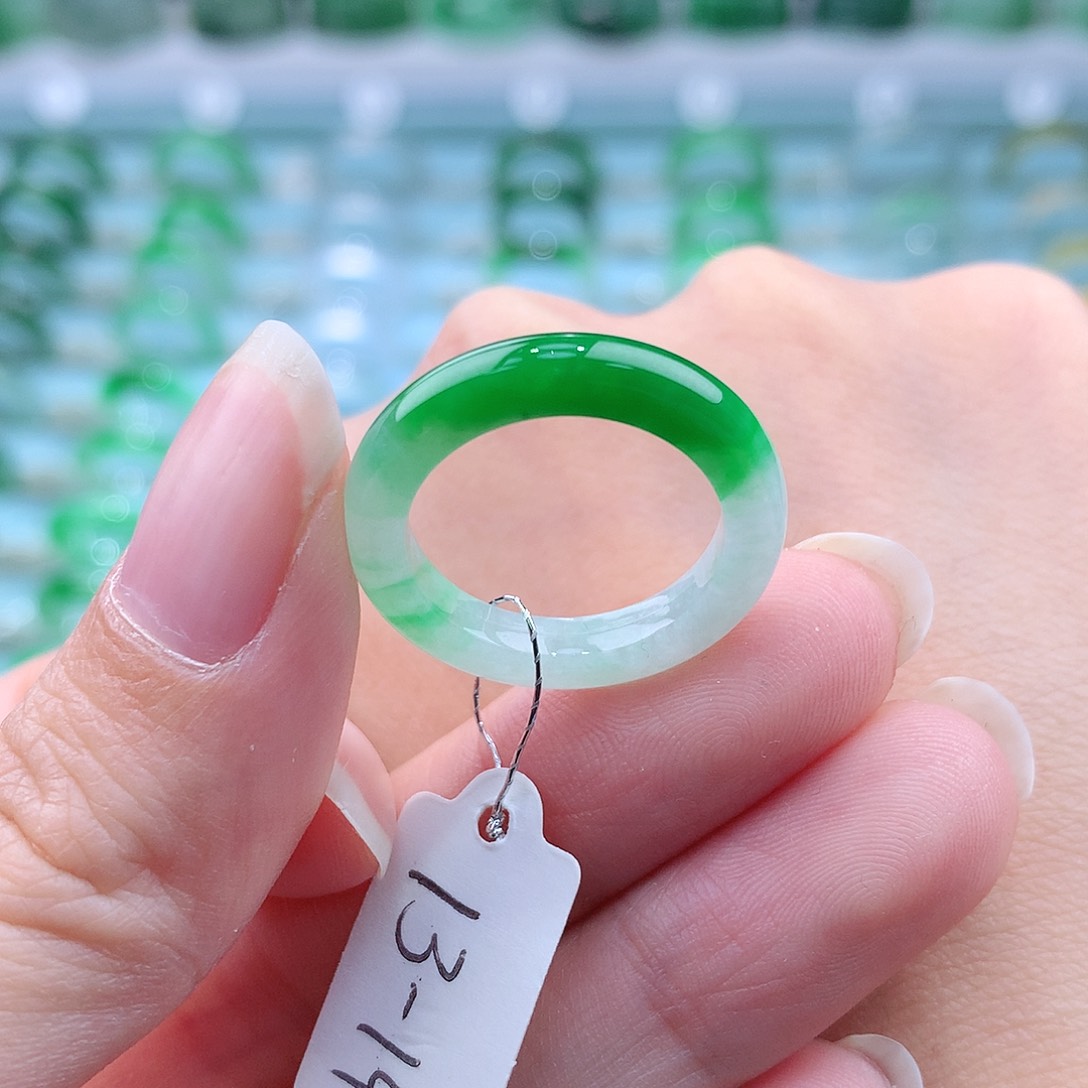 翡翠戒指未镶嵌缅甸翡翠A货